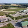 Grand River Raceway et Elements Casino Grand River vus du ciel